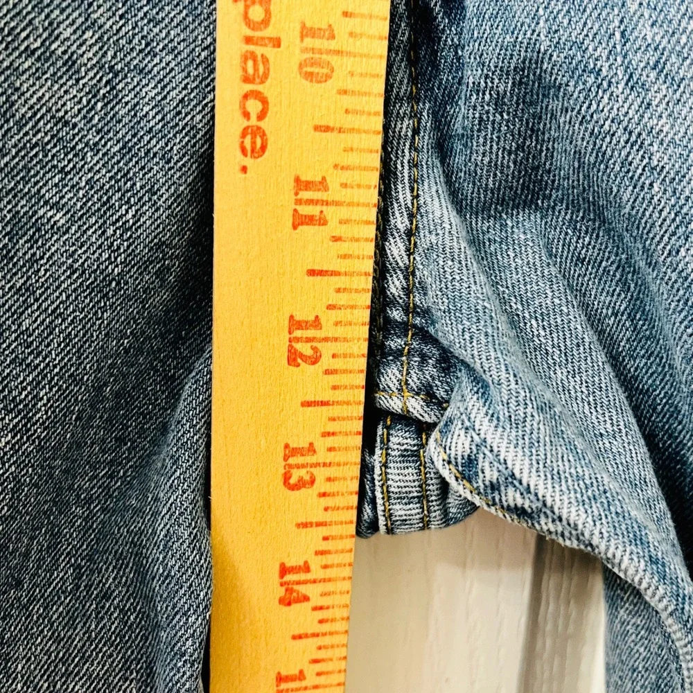 VTG Levi's 550 Relaxed Fit Jeans 2003 Y2K Mens 38x30 Medium Stonewash Blue